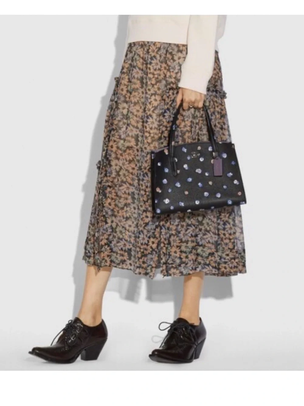 Coach Charlie Carryall 28 With Vintage Rosebud Print RETAIL 450